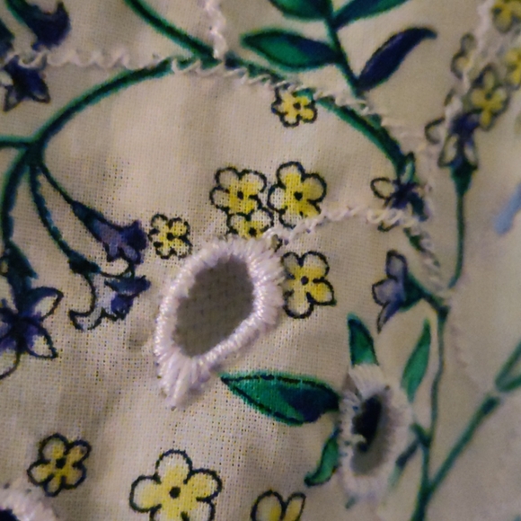 Top - Picture 2 of 2